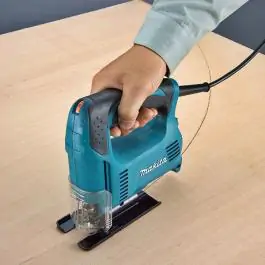 Ubodna testera sa nagibnim listom 450W 4327 MAKITA
