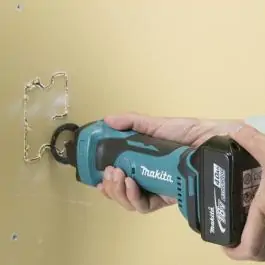 Akumulatorska glodalica za rezanje materijala DCO180Z Makita
