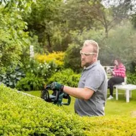 Električne makaze za živu ogradu UniversalHedgecut 60 Bosch