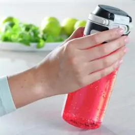 Leifheit flaša za piće tritan flip 550ml crvena