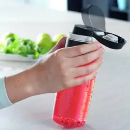 Leifheit flaša za piće tritan flip 550ml crvena