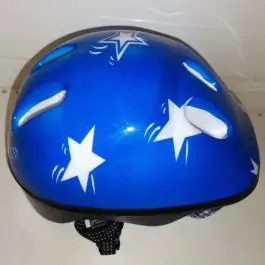 Kaciga i štitnici za decu