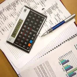 Kalkulator finansijski HP-12C PLATINUM /INT crni