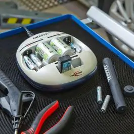 Punjač baterija NiMH / NiCd ENERGY 8 plus ANSMANN