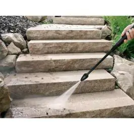 Kärcher K 2 Universal Edition – kompaktni visokopritisni čistač za kuću i dvorište