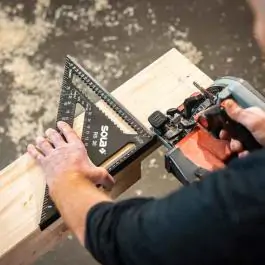 Uglomer krovni (za rogove) 30cm SOLA