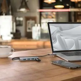 HAMA USB Hub, 4 Ports, USB 3.2 Gen 1,5 Gbit/s USB-C adapter i PSU