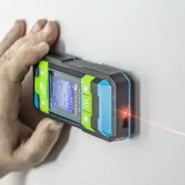 Detektor metala sa laserskim daljinometrom 40 m HT4M342 Hogert