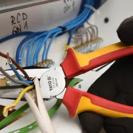 YATO klešta špic prava izolovana 200mm VDE YT21155