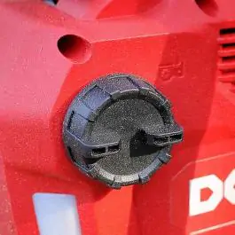 Akumulatorska lančana testera 4Ah baterijom i punjačem, 58V DCK KDCS58161BDM