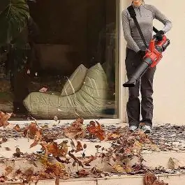 DCK KDLB58211BDM akumulatorski duvač lišća 56V sa baterijom i punjačem