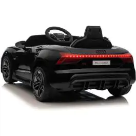 Dečiji automobil na akumulator Audi RS e-tron GT Crni – Licencirani model sa daljinskim upravljačem i LED svetlima